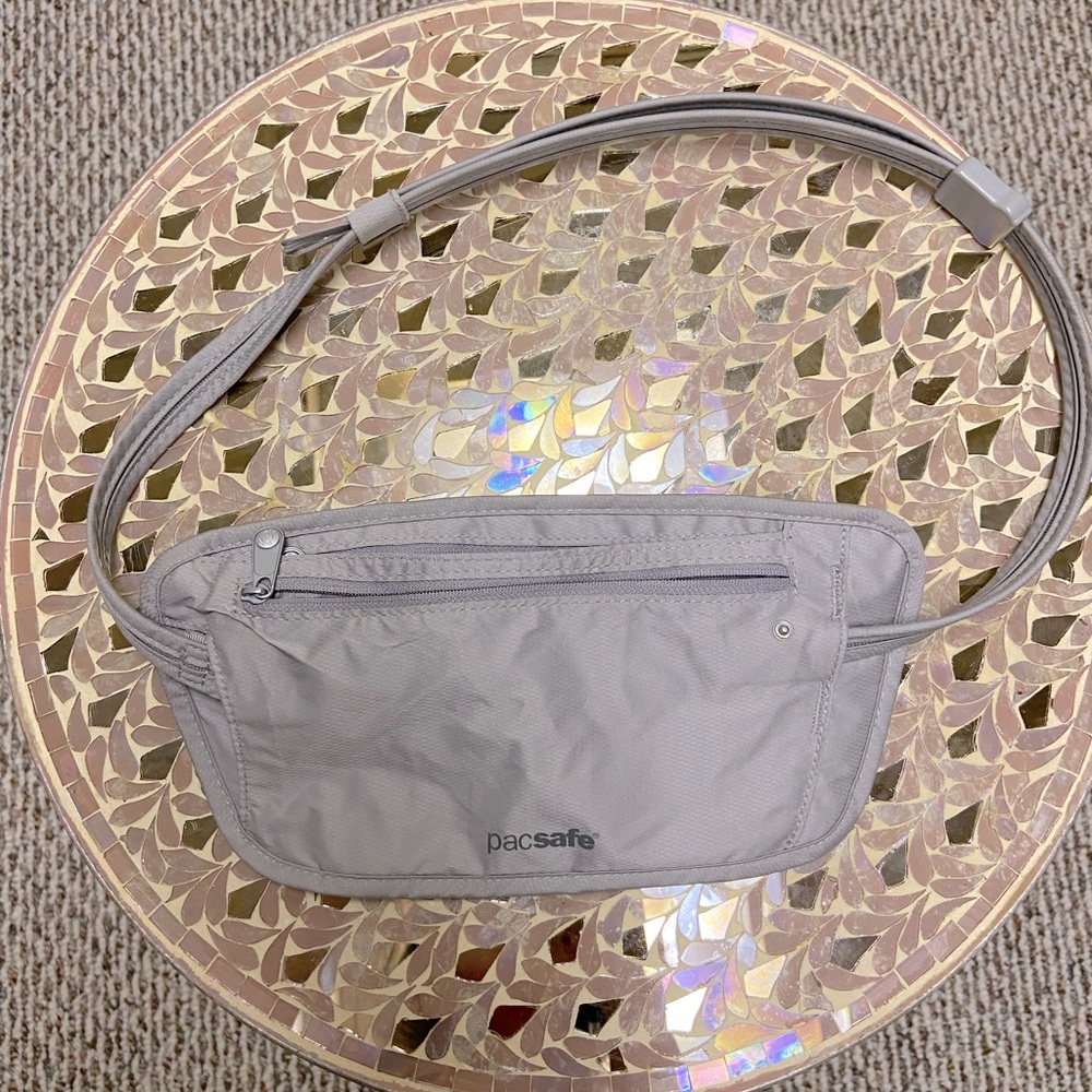 Pacsafe travel wallet belt